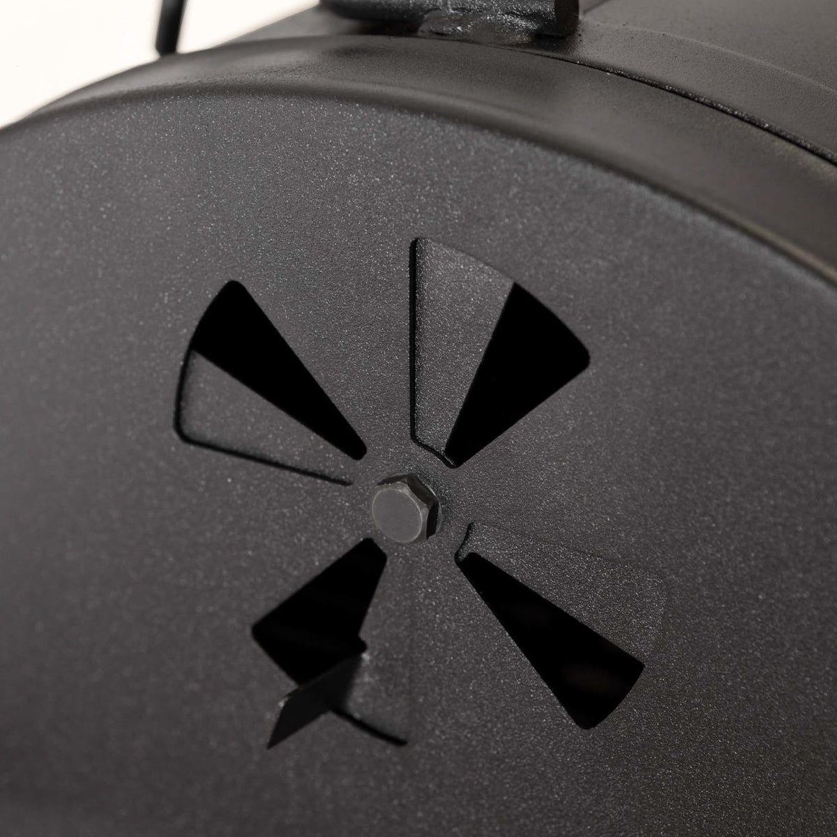 Patio Pro Charcoal Grill. Black. E1515