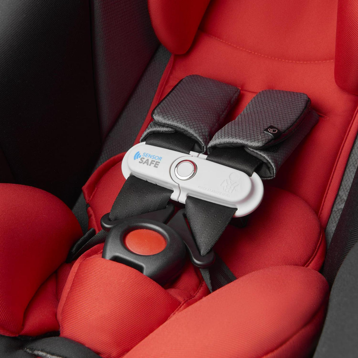 Evenflo Gold Sensorsafe Securemax 35 lb Infant Car Seat. Garnet Red