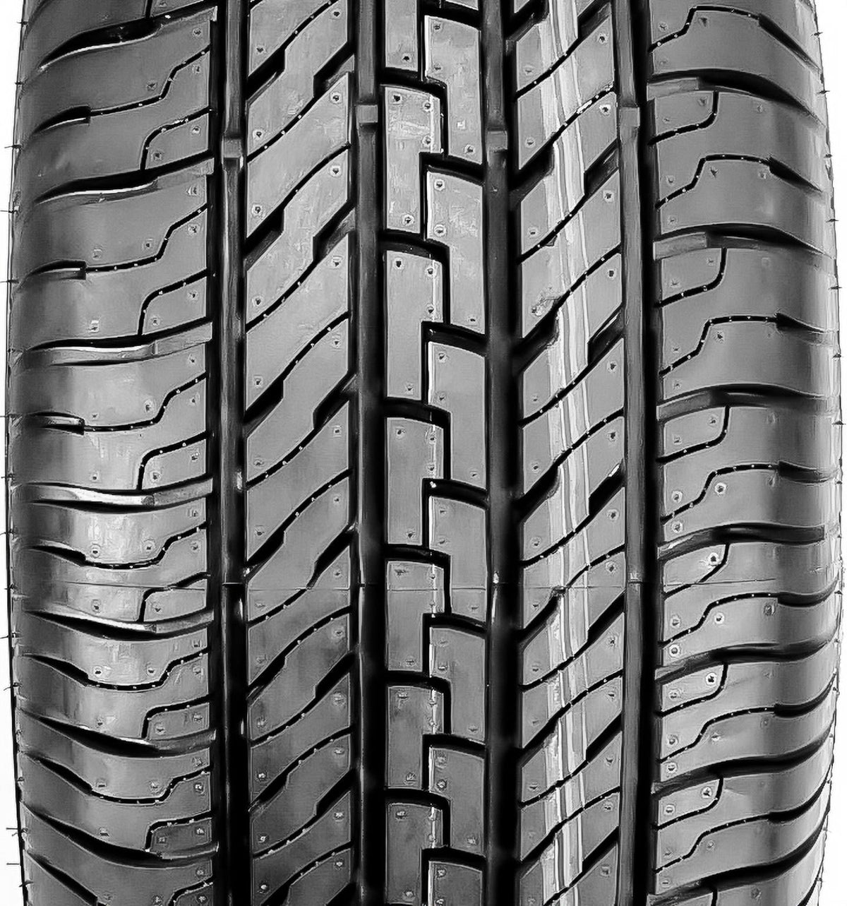 DHT2 Tire P235/70R16 104T